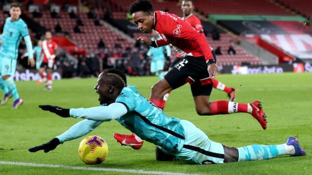 skysports-sadio-mane-walker-peters_5227568.jpg